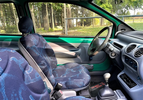 Renault Twingo cena 2999 przebieg: 147651, rok produkcji 1995 z Poznań małe 254